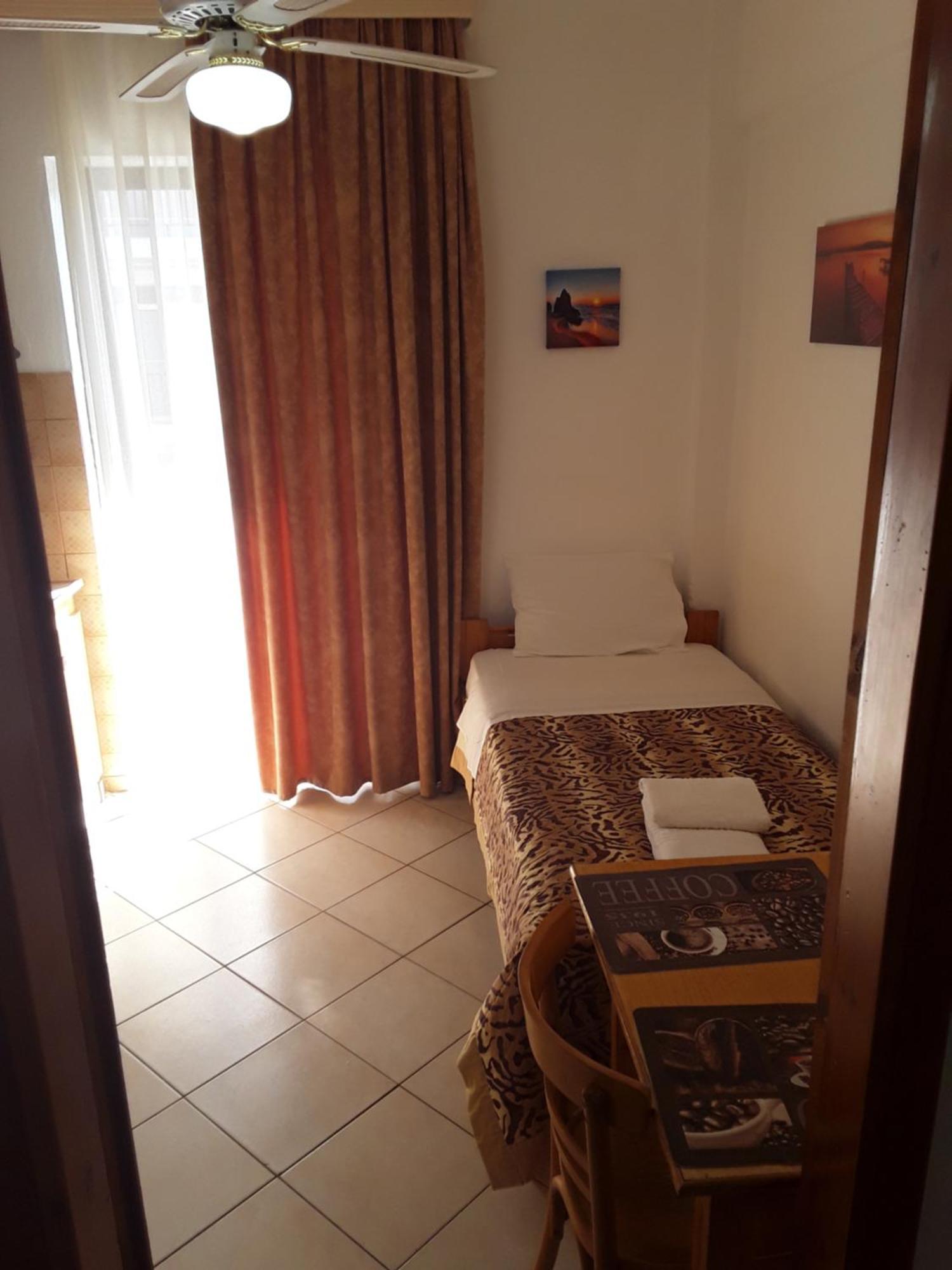 Hause Zorbas Aparthotel Paralia Dionysiou Quarto foto