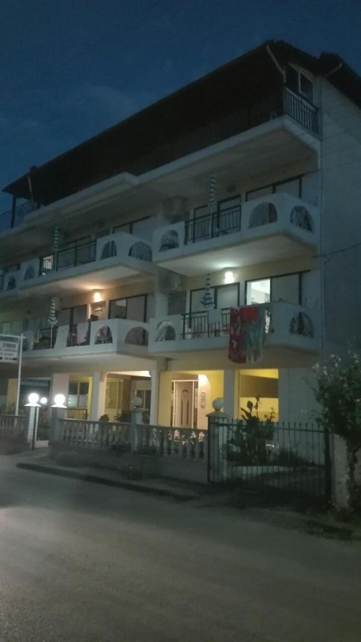 Hause Zorbas Aparthotel Paralia Dionysiou Quarto foto